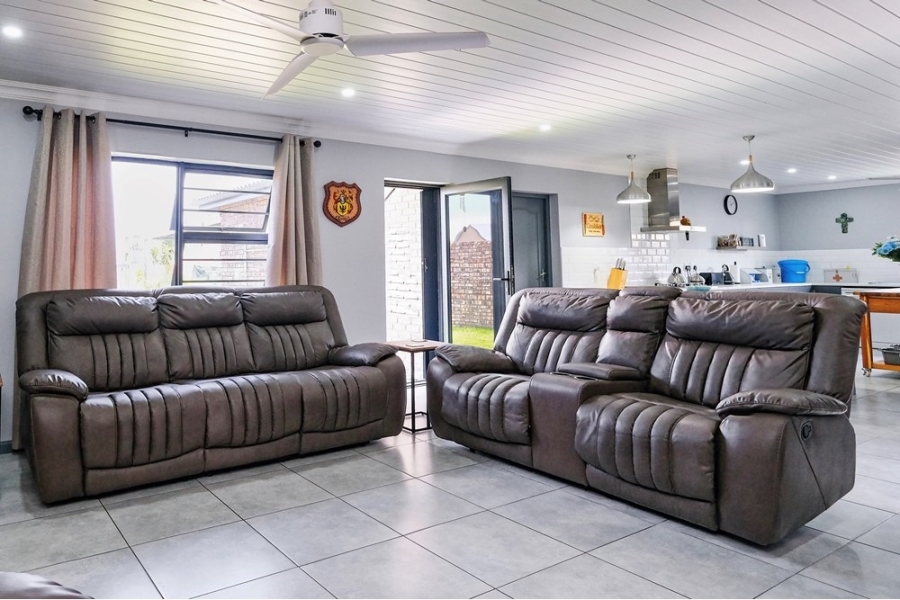 3 Bedroom Property for Sale in Highlands Western Cape